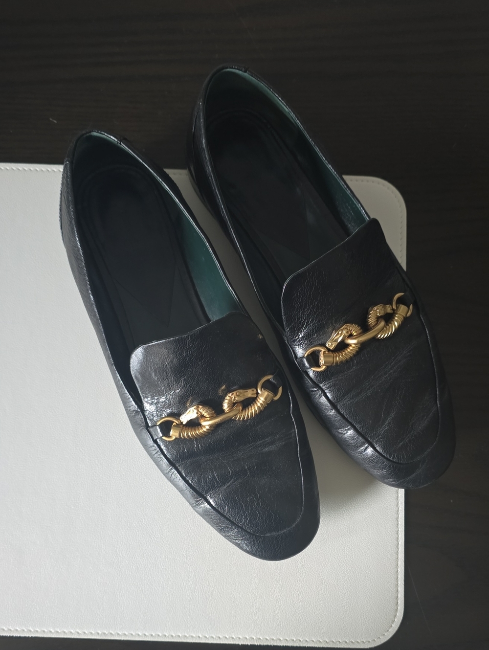 Tory Burch Black Leather Womens Bit Loafers with Gold Hardware